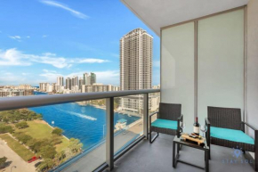 Spectacular View with Balcony, Pool, Near Beach